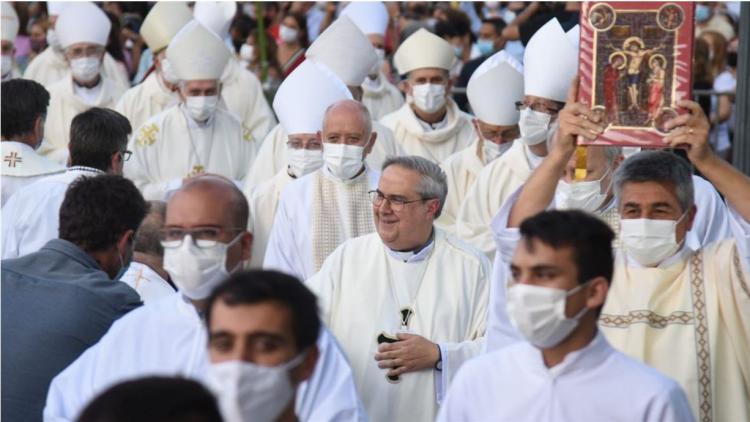 El Papa nombró Arzobispo al jesuita Ángel Rossi. ¡Bienvenido!
